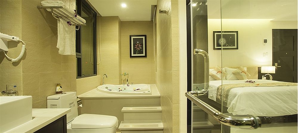 Azumaya Hotel Da Nang Exterior photo