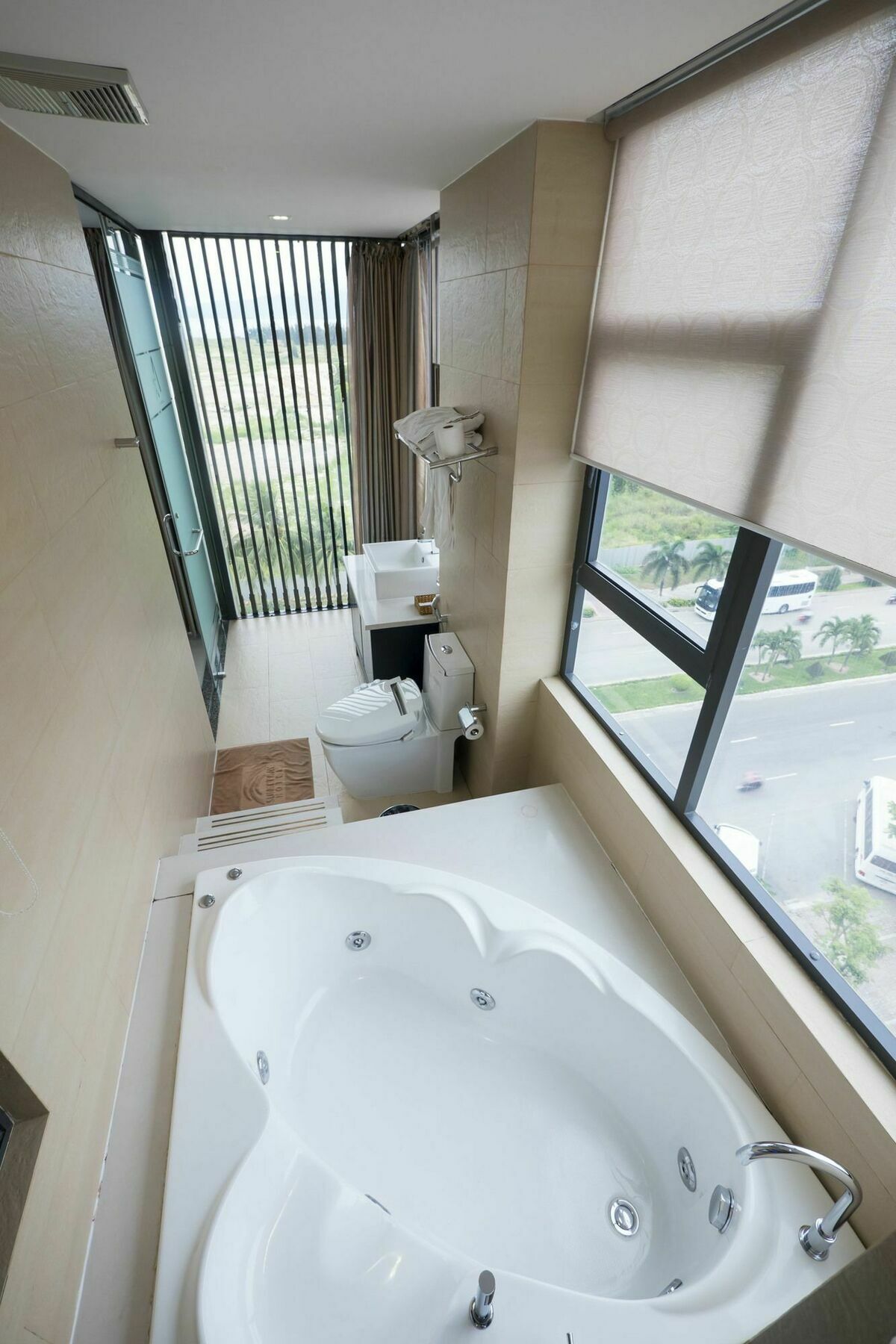 Azumaya Hotel Da Nang Exterior photo